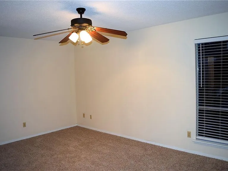 16819 Village Oak Loop — Photo 7
