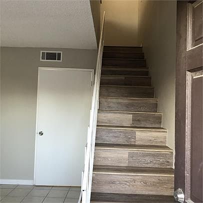 4th image of 9064 Olive St #C