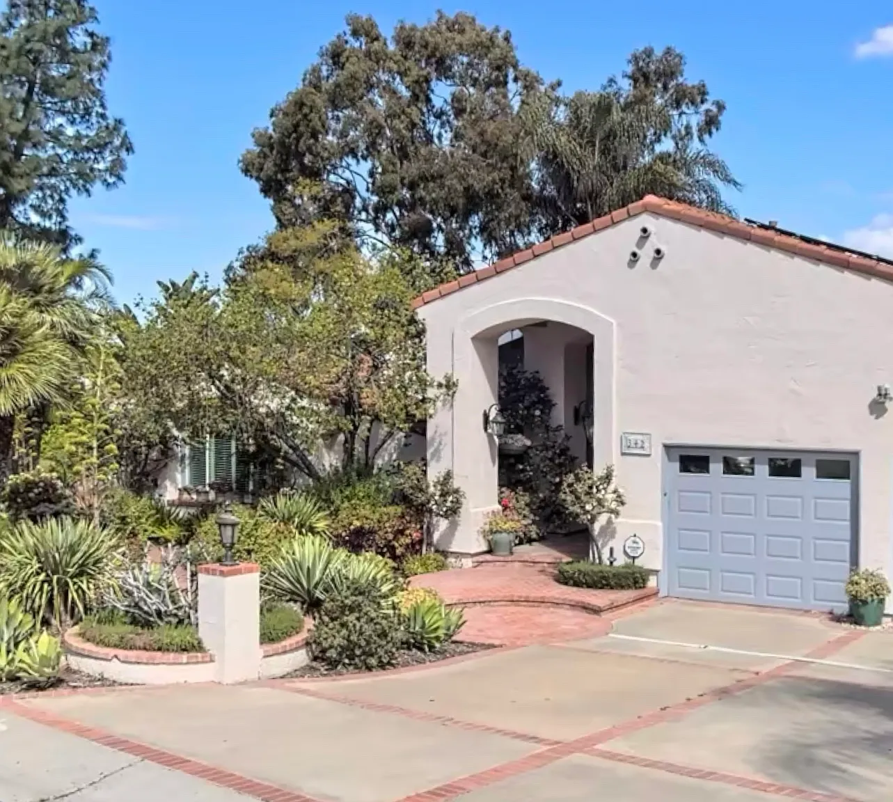 3 bed, 2.5 bath, 3088 sqft, $5,800 — Photo 3