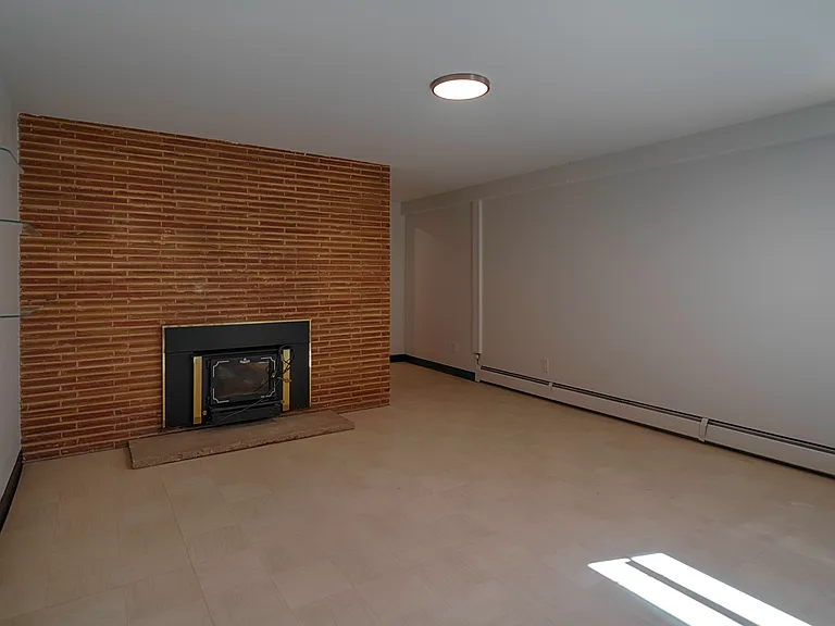 540 N 83rd St #B — Photo 7