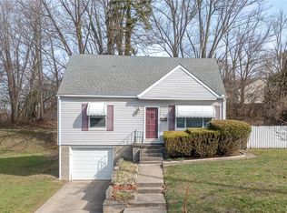 23 Wayne Ave, Akron, OH 44301