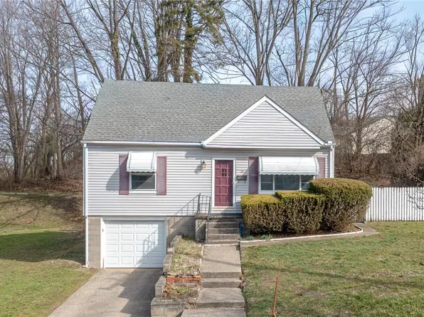 23 Wayne Ave, Akron, OH 44301