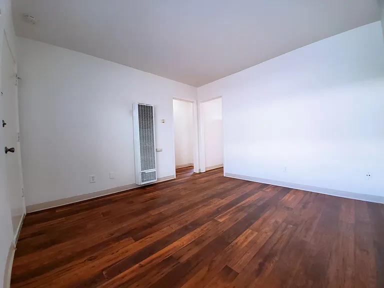 1465 Grand Ave — Photo 69