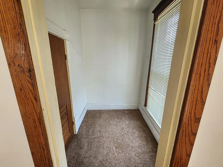 616 Ferry St #3 — Photo 3