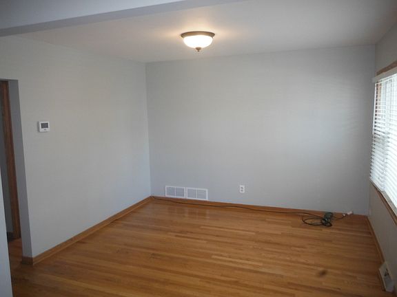 4th image of 2211 N 75th Ave