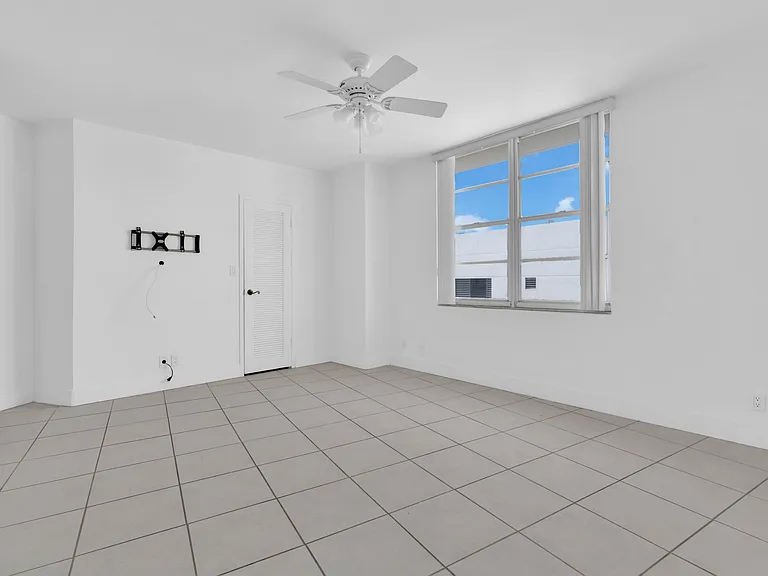 3725 S Ocean Dr #1215 — Photo 11