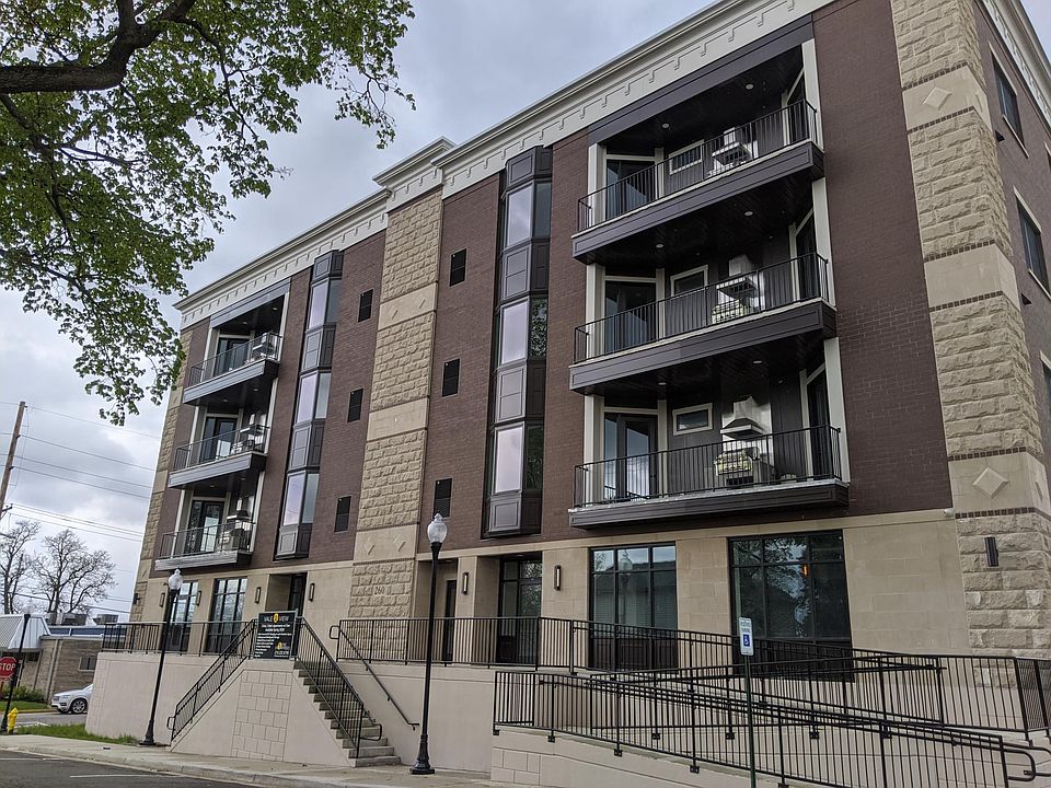 1st image of 256 Franklin St #201