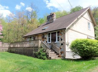 51 Woodland Rd, Hickory, PA 15340