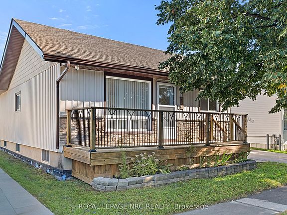 2nd image of 370 Dieppe St