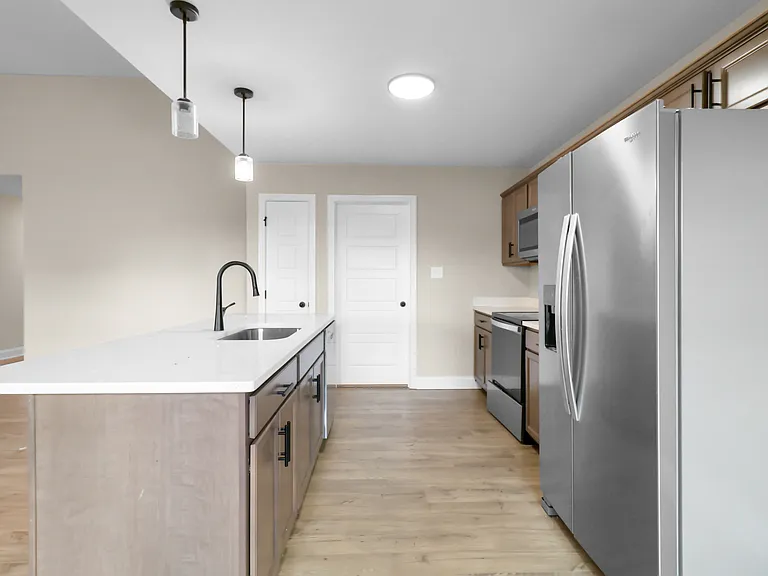 225 Ardell Dr — Photo 10