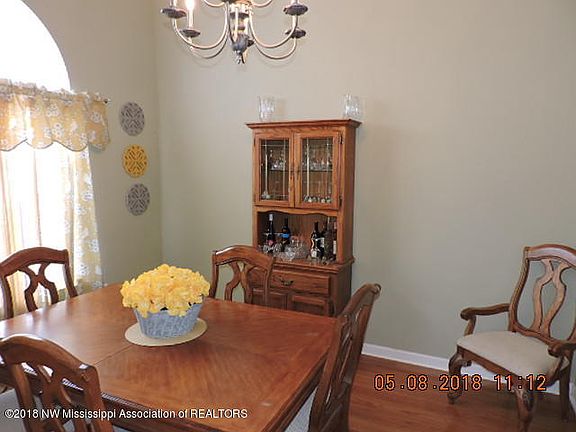 4th image of 4061 Destin Dr