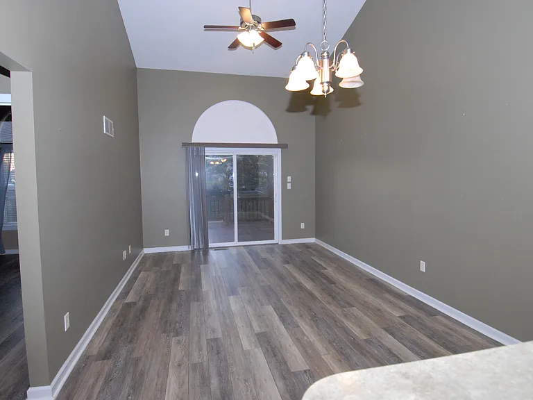 603 Country Village Dr — Photo 6