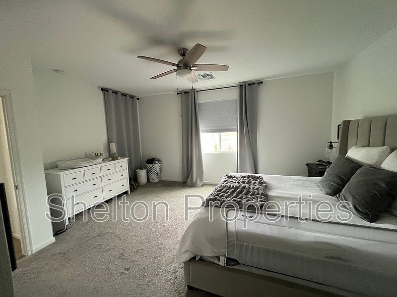 1st image of 25346 N 134th Dr