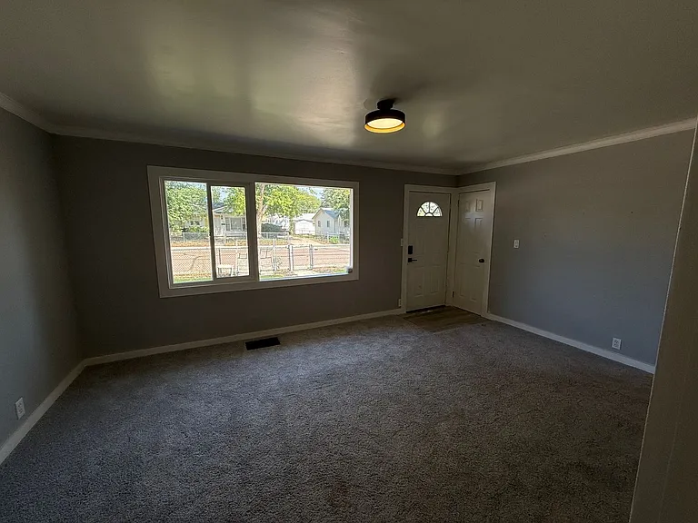 1137 Pando Ave — Photo 5