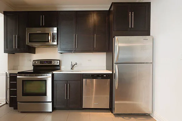 Rented by Double R Ventures LLC | media 17