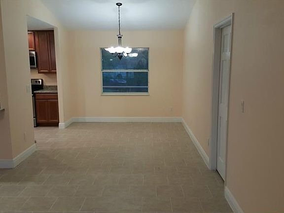 5th image of 531 El Camino Dr