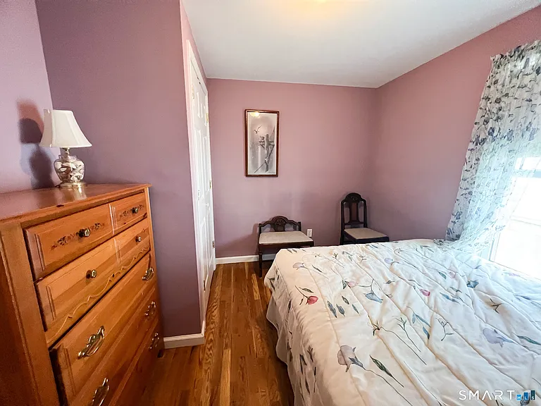 754 E Broadway — Photo 11