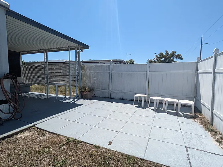 3328 Illinois Ave — Photo 16