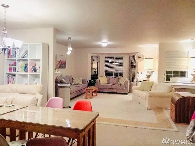 1011 147th Pl SW #10 — Photo 3