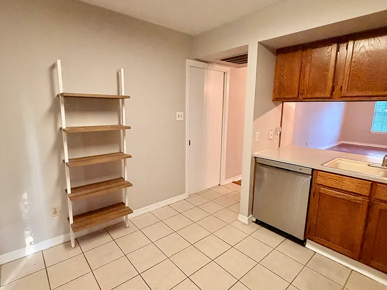 31 Colony Park Dr — Photo 10