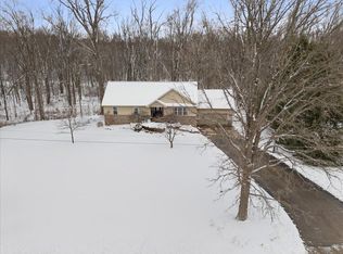 56210 Eleven Mile Rd, New Hudson, MI 48165