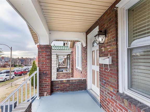 4th image of 3935 Keokuk St