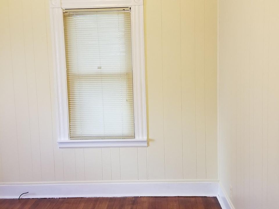 2nd image of 42 Derby St #1