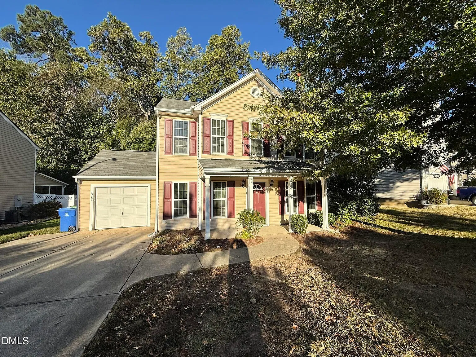 3 bed, 2.5 bath, 1644 sqft, $2,250 — Photo 2