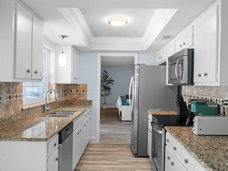 8402 Lava Pl — Photo 13