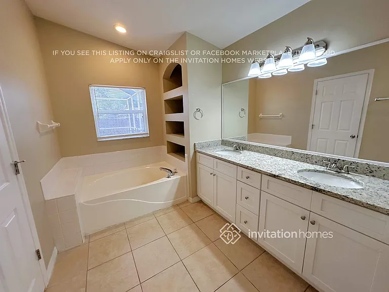 704 Tuscanny St — Photo 12