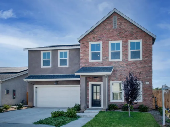 482 S Apricot Ave, Fresno, CA 93727