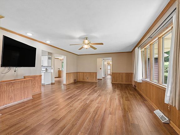 4th image of 209 Alfred Dr