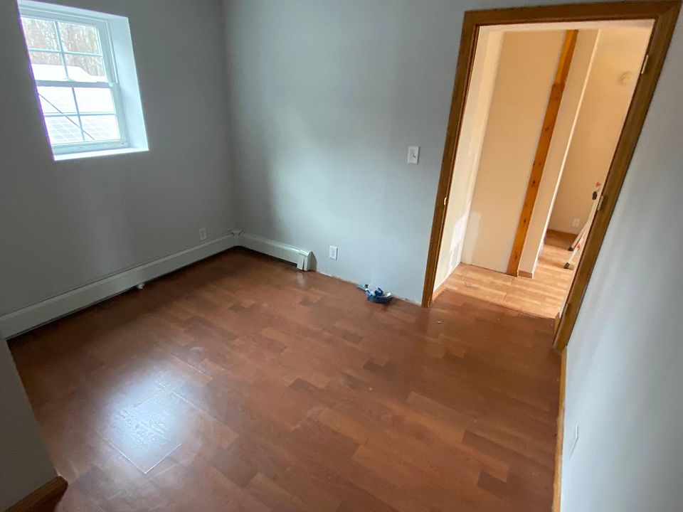 1st image of 407 Cornelia Ave