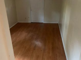 5026 Gill Rd, Memphis, TN 38109