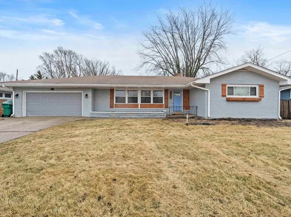 5555 Adams St, Merrillville, IN 46410