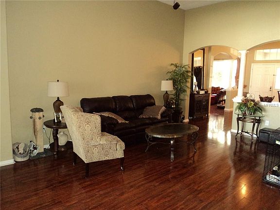 3rd image of 6959 Runner Oak Dr