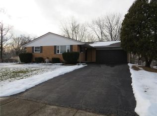 4035 Raymond Dr, Enon, OH 45323