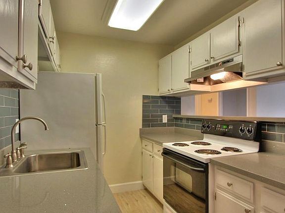2nd image of 1850 Pruneridge Ave APT 10