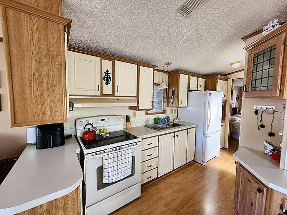3rd image of 28229 County Road 33 Lot E96