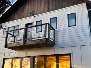 3264 Crystal Springs Dr NE, Bainbridge Island, WA 98110