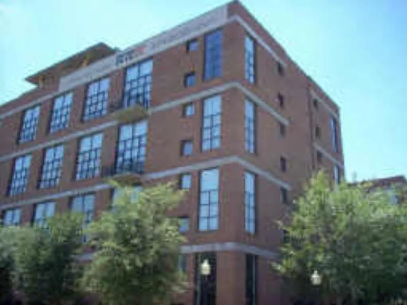 Building Photo - 3110 Thomas Ave #334