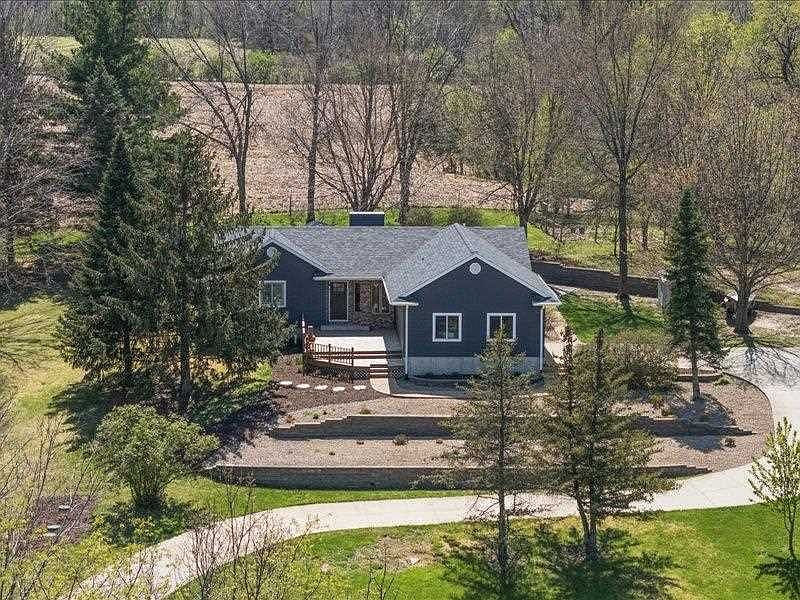 1st image of 2698 Hidden Valley Trl NE
