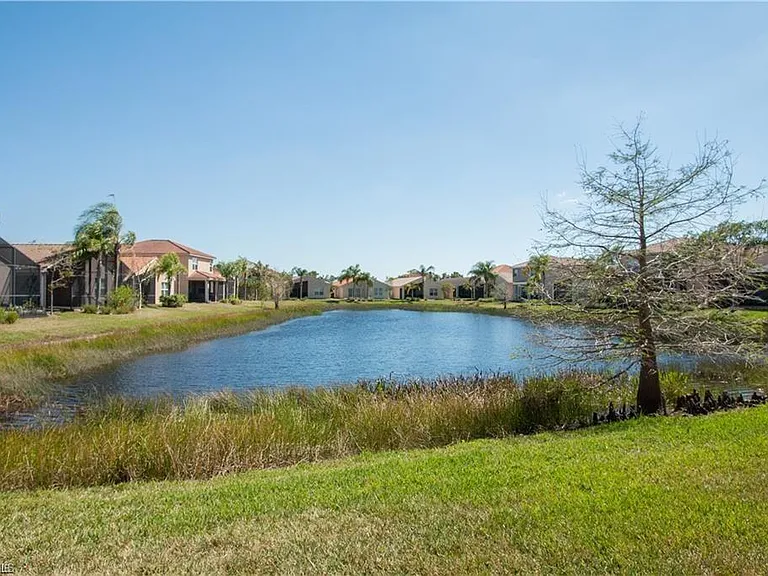 11031 Yellow Poplar Dr — Photo 16
