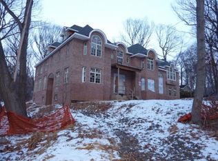 39 Timberlane Rd, Upper Saddle River, NJ 07458