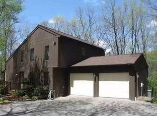 466 Mason Dixon Dr, Bruceton Mills, WV 26525