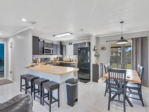 3rd image of 542 SE Faith Terrace