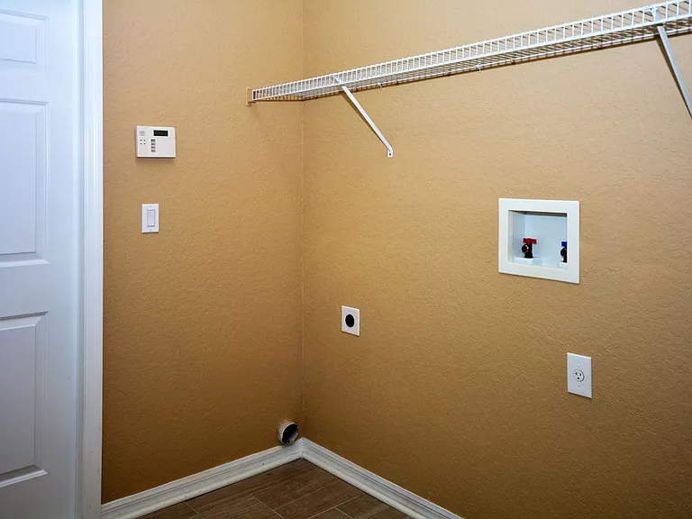 10747 Masters Dr — Photo 22