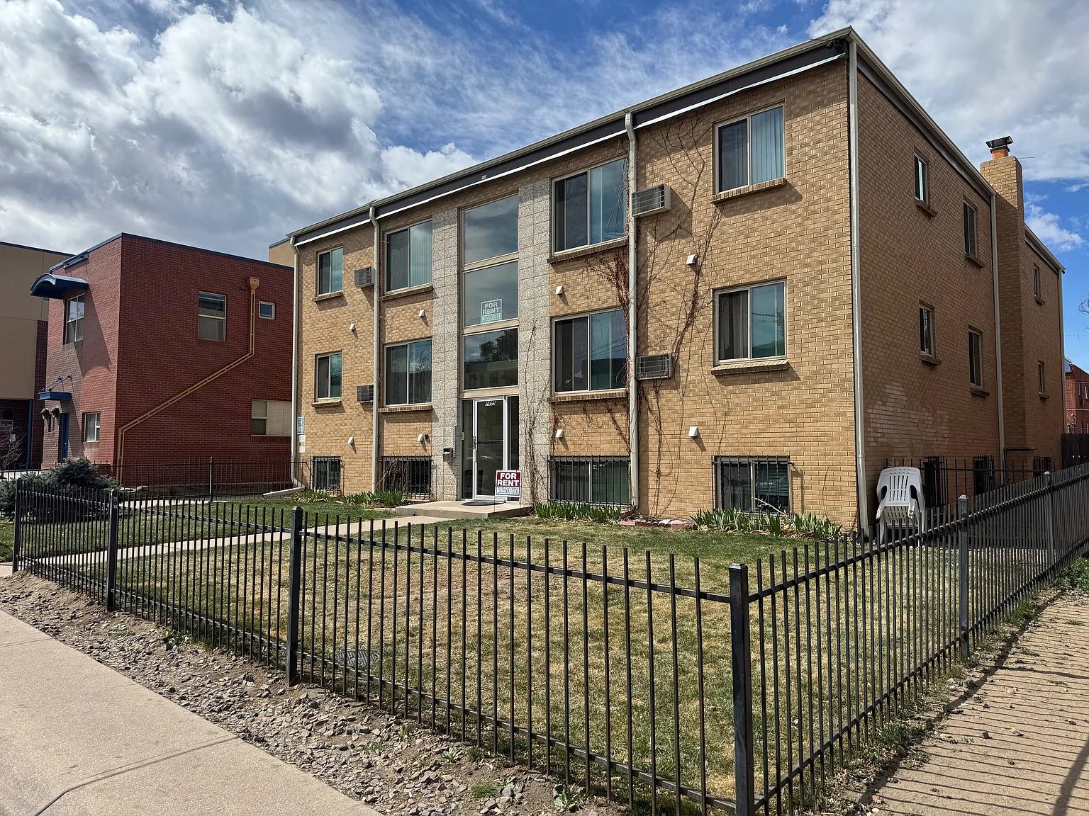 1 bed, 550 sqft, $895 — Photo 2