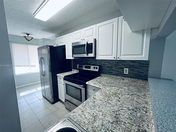 5th image of 1069 Coral Club Dr #1069