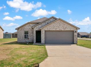 2417 Abigail Ln, Mabank, TX 75147